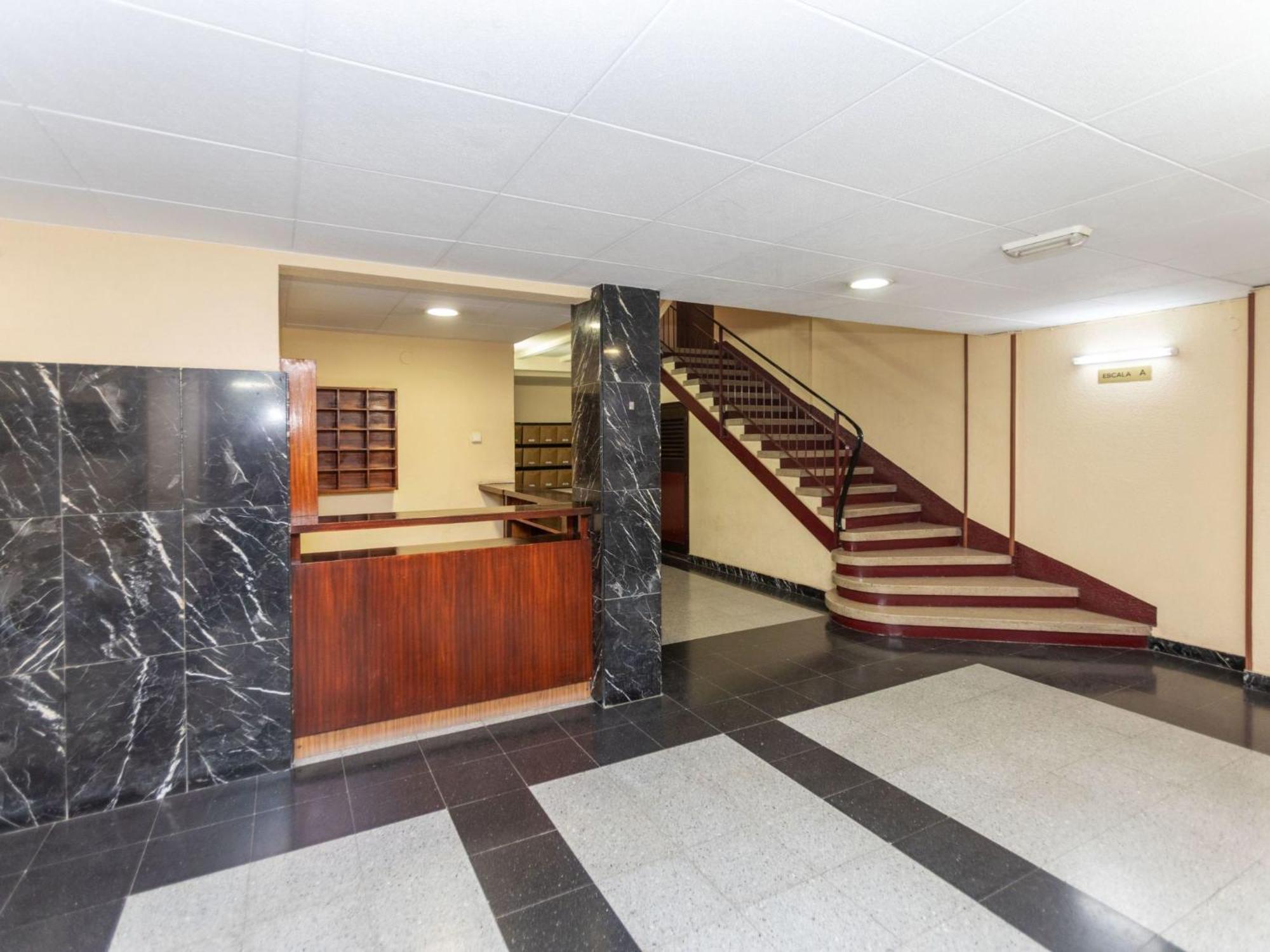 Apartment Eixample Esq Rocafort Diputacio By Interhome Барселона Екстериор снимка