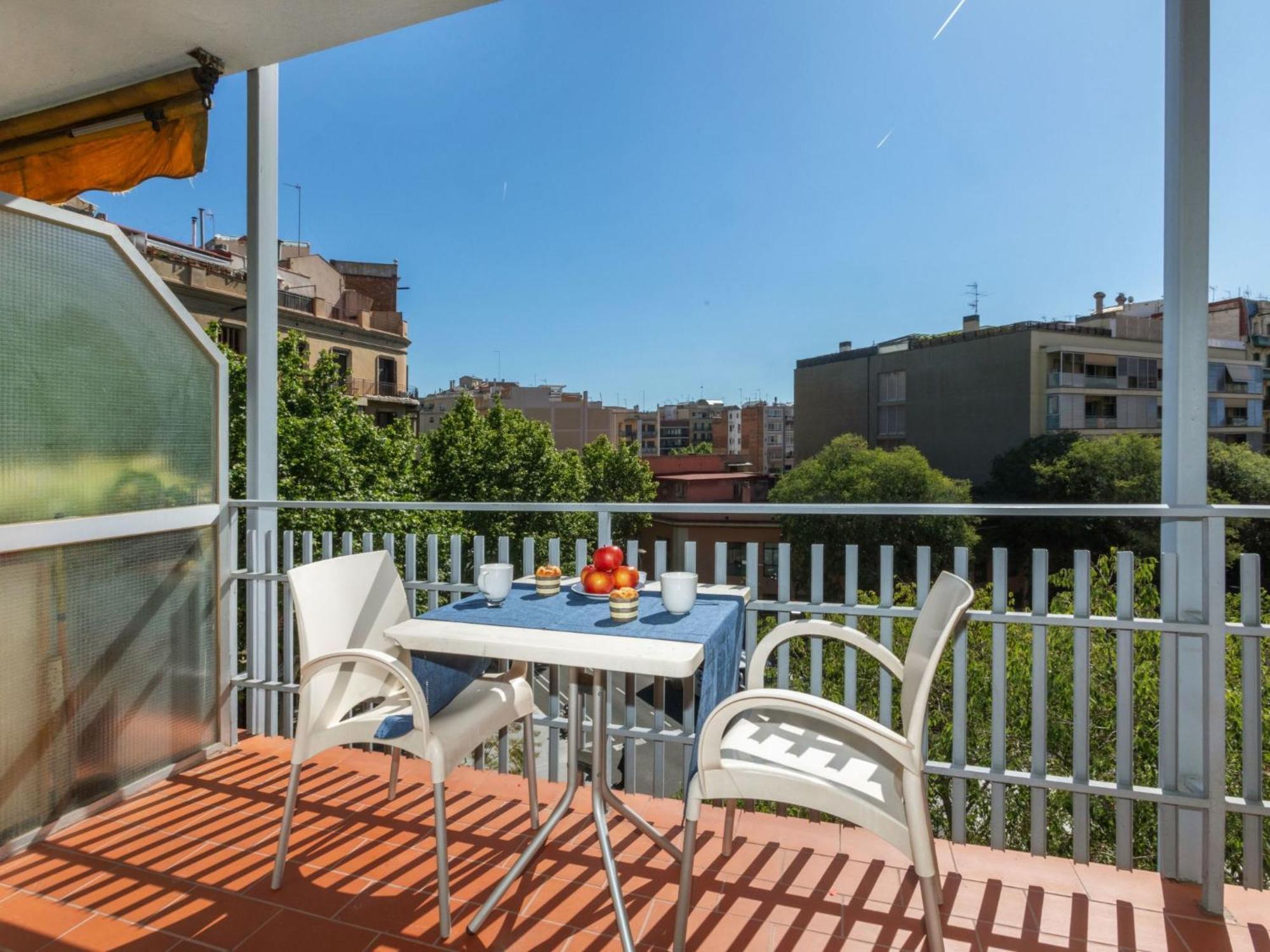 Apartment Eixample Esq Rocafort Diputacio By Interhome Барселона Екстериор снимка